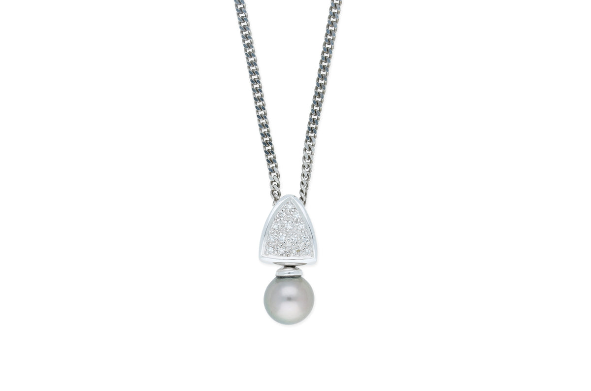 Kette mit Anhänger • 585 Weißgold • Brillanten • Zuchtperle