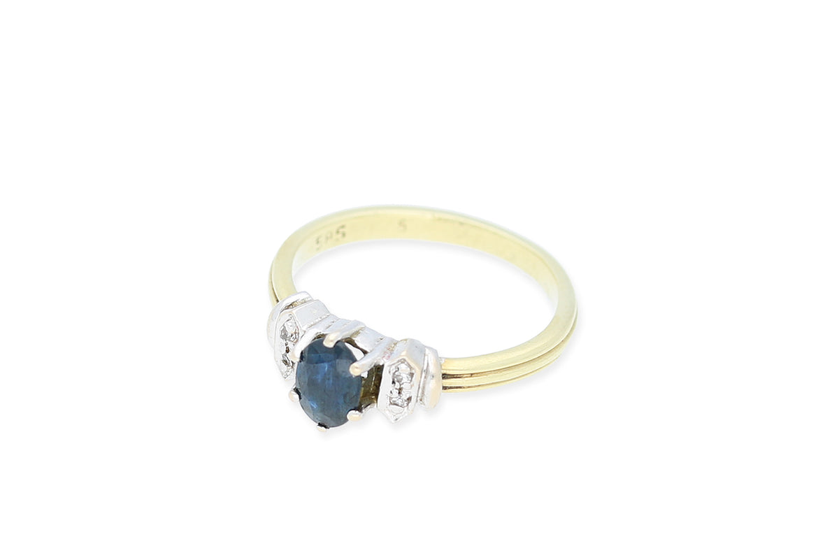 Ring • 585 Gold • Saphir • Diamanten