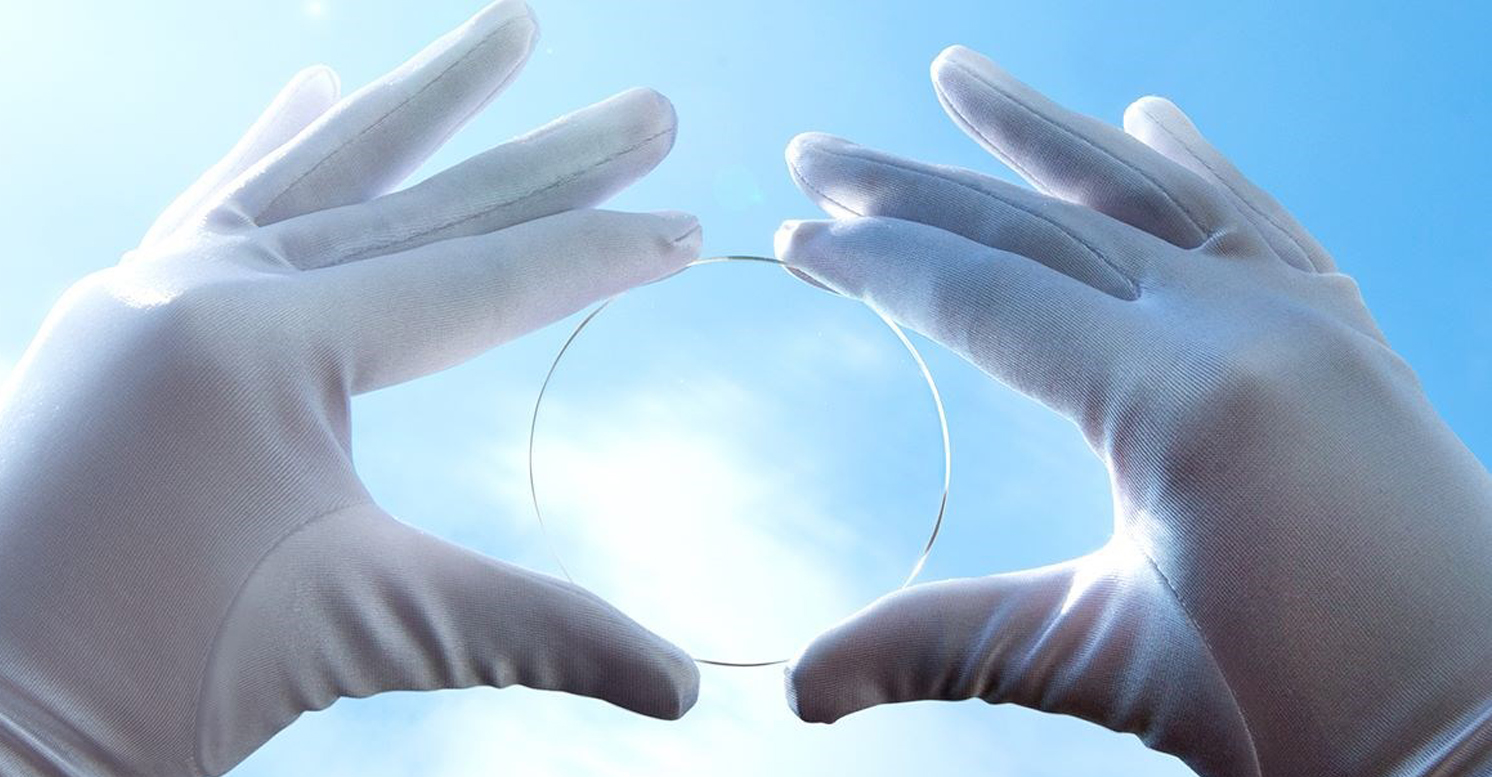 Brille-mit-Glas-in-Sehstärke