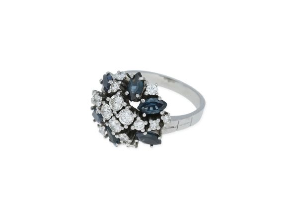 Ring • 585 Weißgold • Brillanten • Saphir