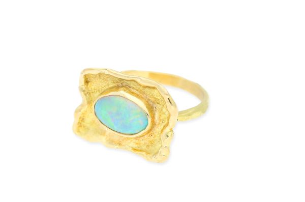 Ring • 750 Gold • Opal