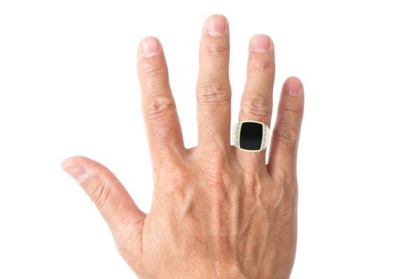 Herrenring 585 Gold • Onyx • Diamanten